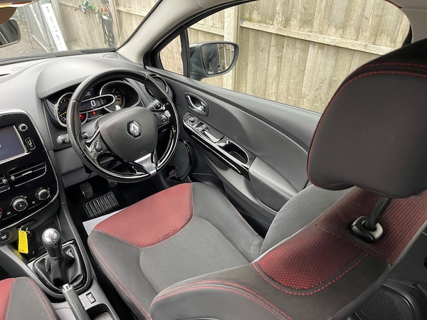 Used Renault Clio 2013 for sale - 75756649: Photo 35