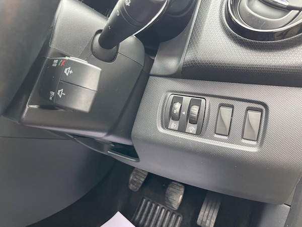 Used Renault Clio 2013 for sale - 75756649: Photo 47