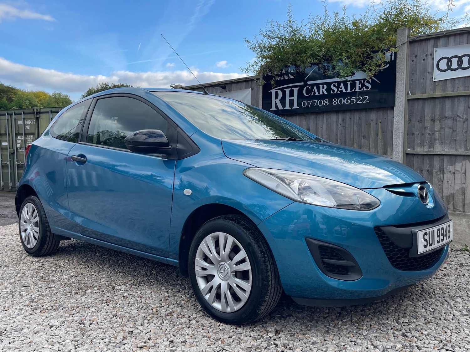 Used Mazda Mazda2 2011 for sale - 76122284: Photo 14