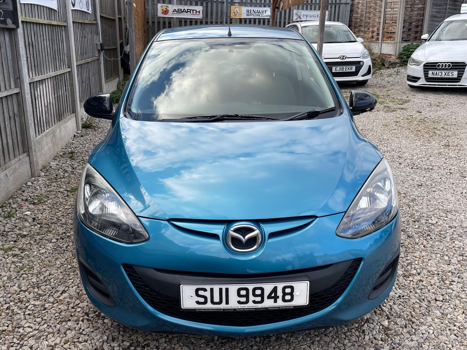 Used Mazda Mazda2 2011 for sale - 76122284: Photo 15