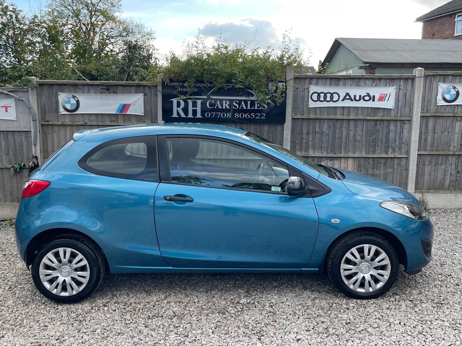 Used Mazda Mazda2 2011 for sale - 76122284: Photo 6