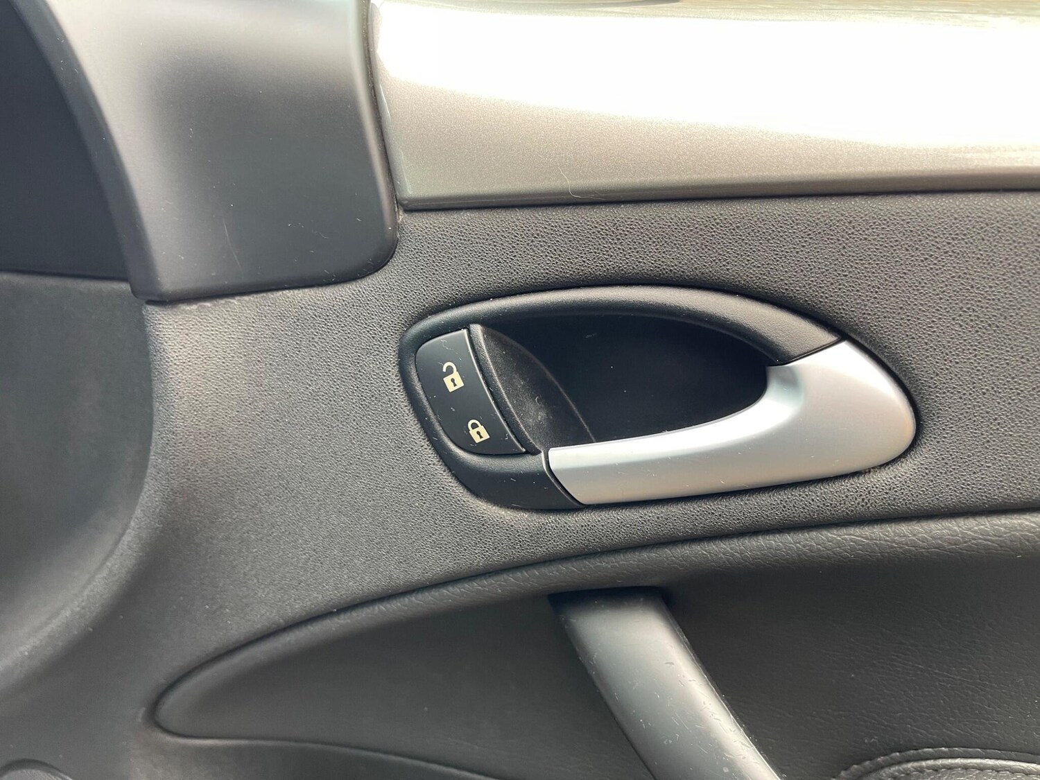 Used Saab 9-3 2008 for sale - 75915367: Photo 50