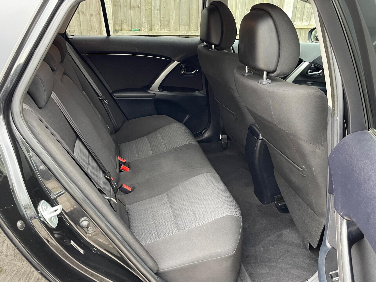 Used Toyota Avensis 2013 for sale - 76137461: Photo 38