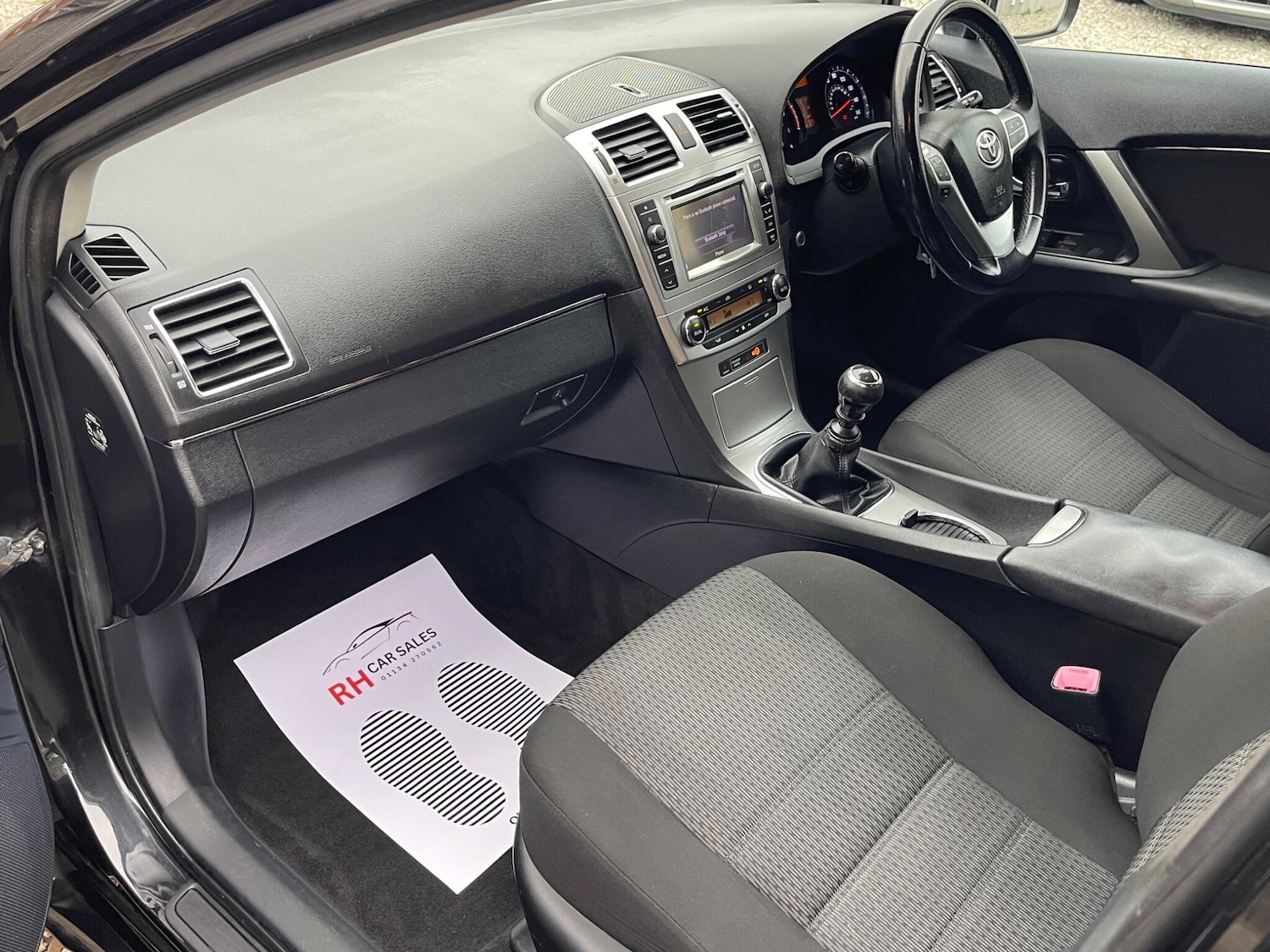 Used Toyota Avensis 2013 for sale - 76137461: Photo 41