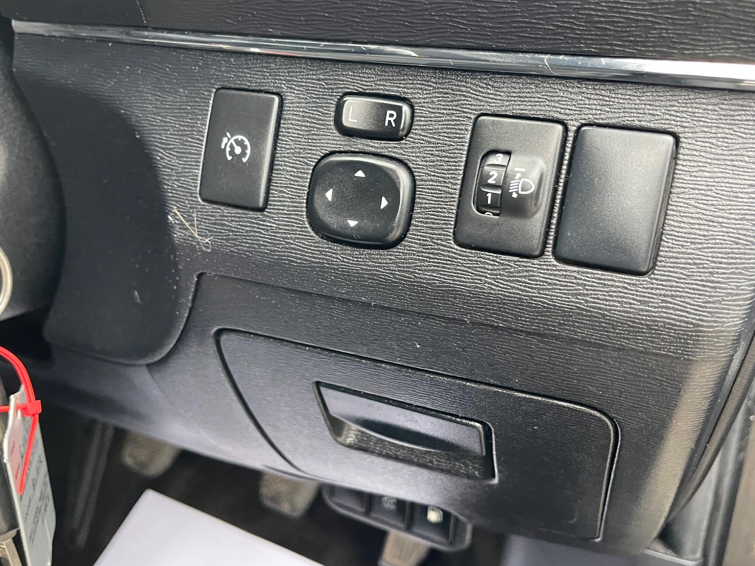 Used Toyota Avensis 2013 for sale - 76137461: Photo 57