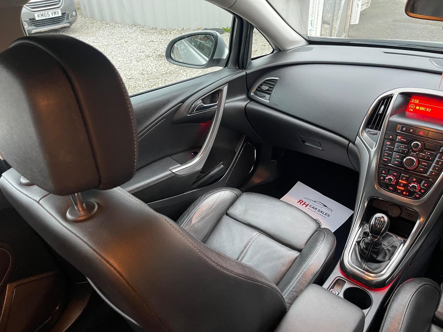 Used Vauxhall Astra 2012 for sale - 76424374: Photo 3