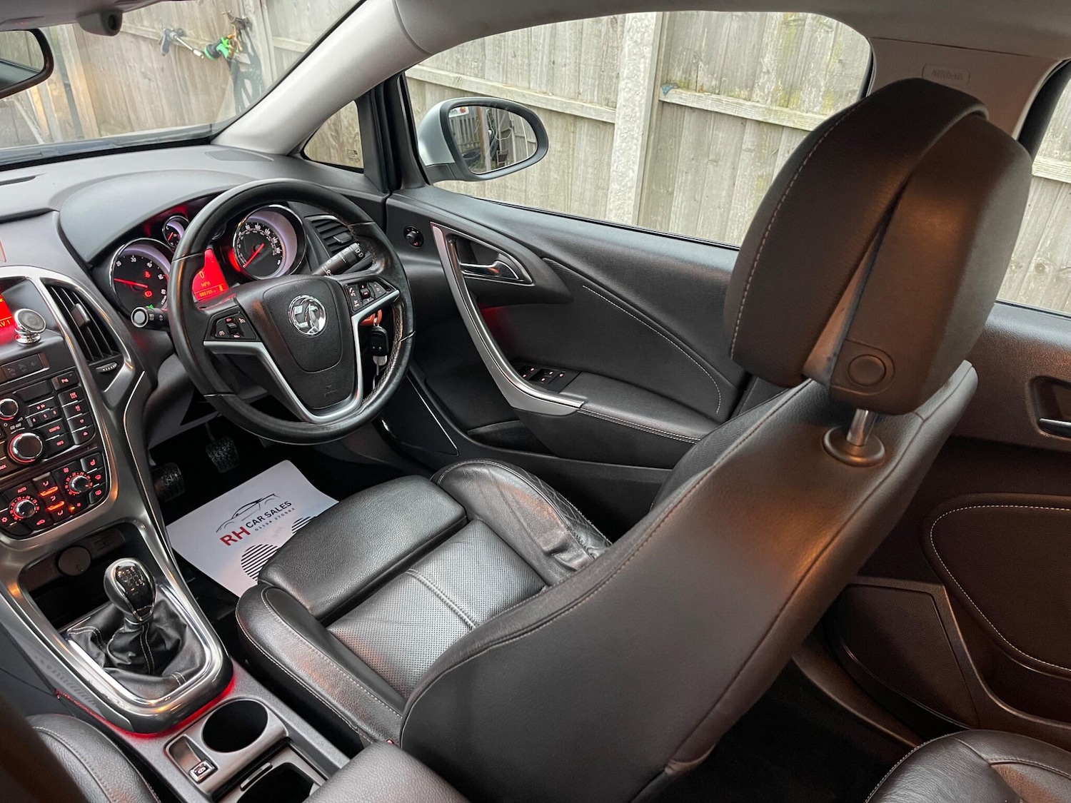 Used Vauxhall Astra 2012 for sale - 76424374: Photo 5