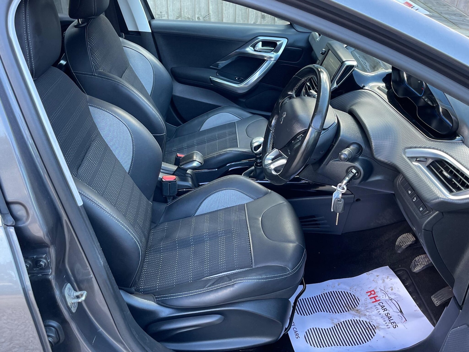 Used Peugeot 2008 2015 for sale - 76072145: Photo 30