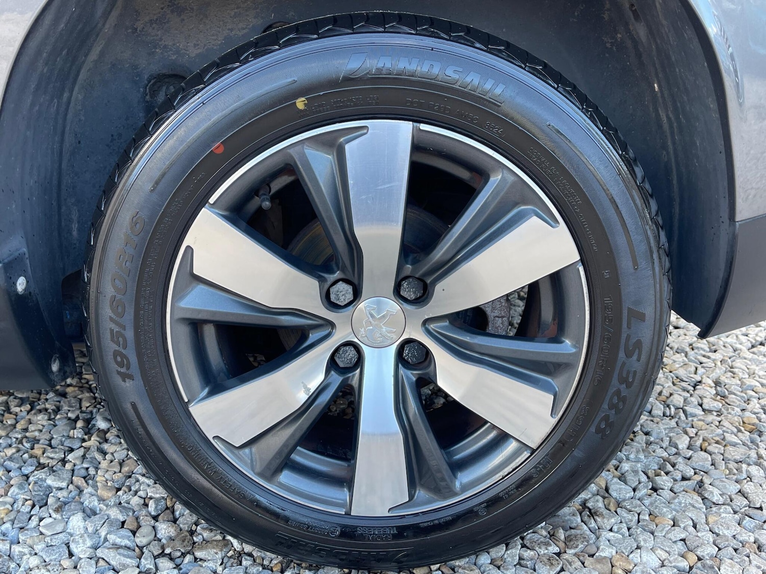 Used Peugeot 2008 2015 for sale - 76072145: Photo 58
