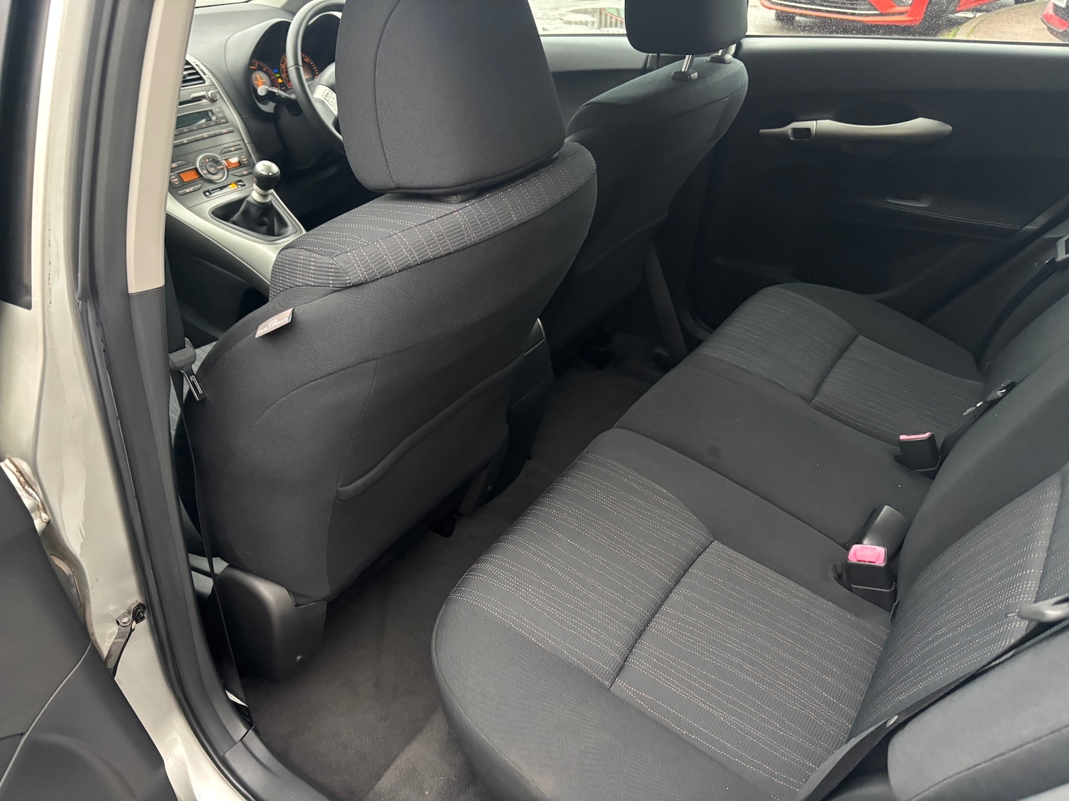 Used Toyota Auris 2009 for sale - 76589759: Photo 9