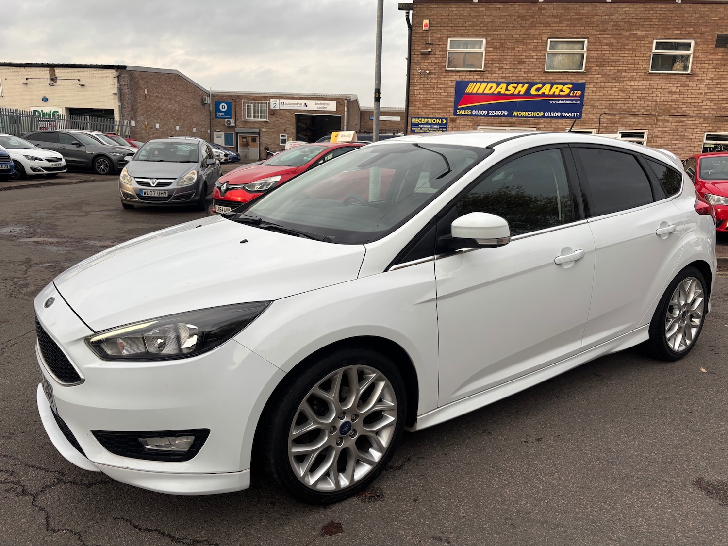Used Ford Focus 2015 for sale - 76492509: Photo 1