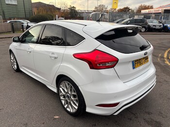 Used Ford Focus 2015 for sale - 76492509: Photo