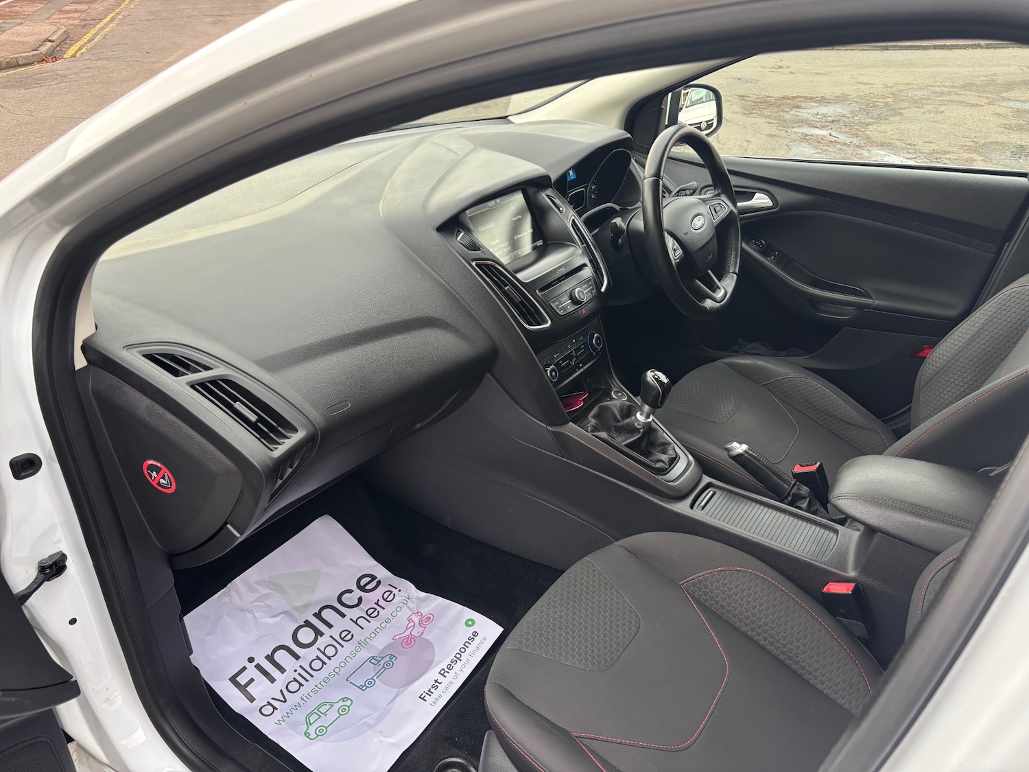 Used Ford Focus 2015 for sale - 76492509: Photo 5