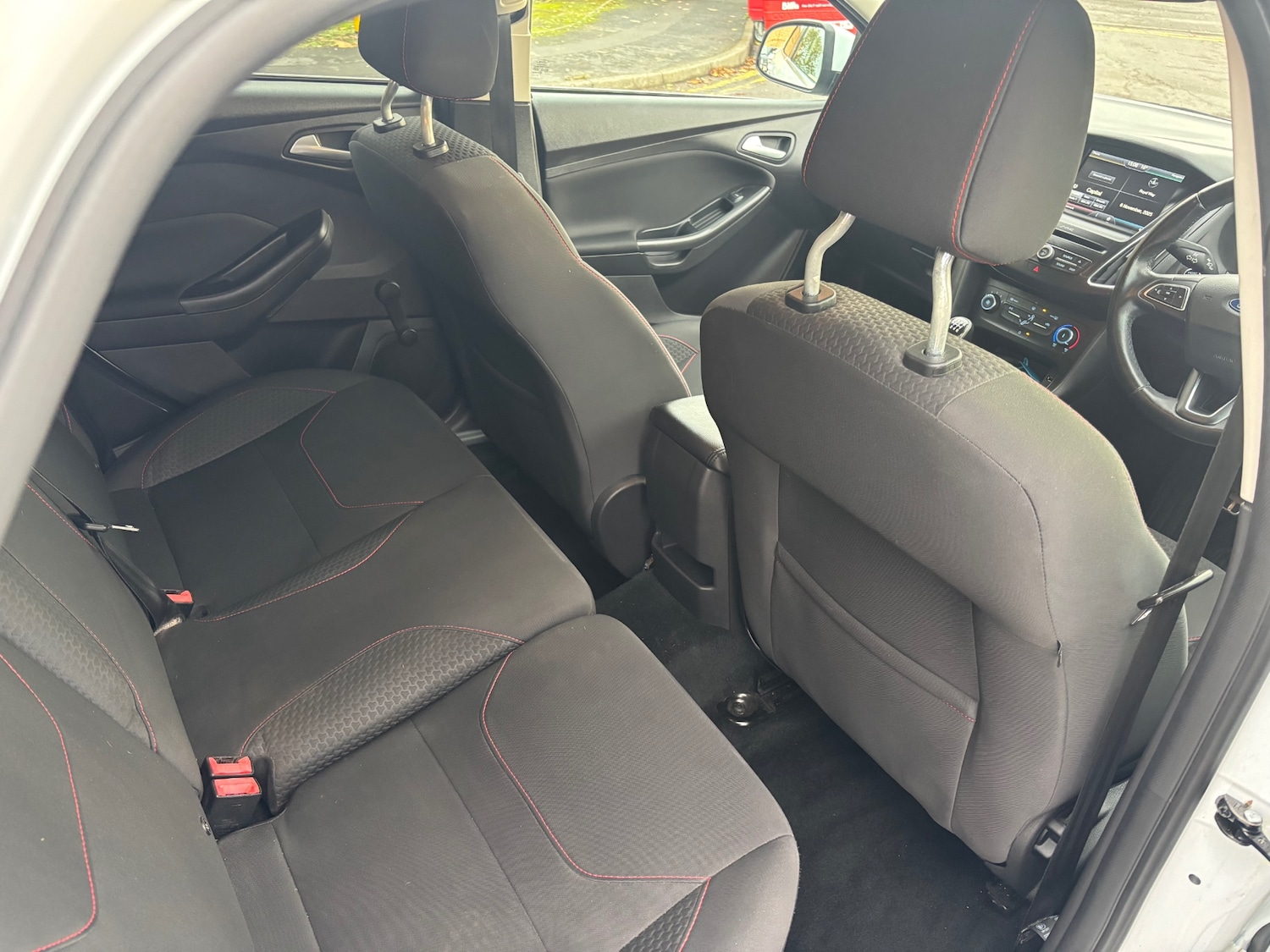 Used Ford Focus 2015 for sale - 76492509: Photo 8