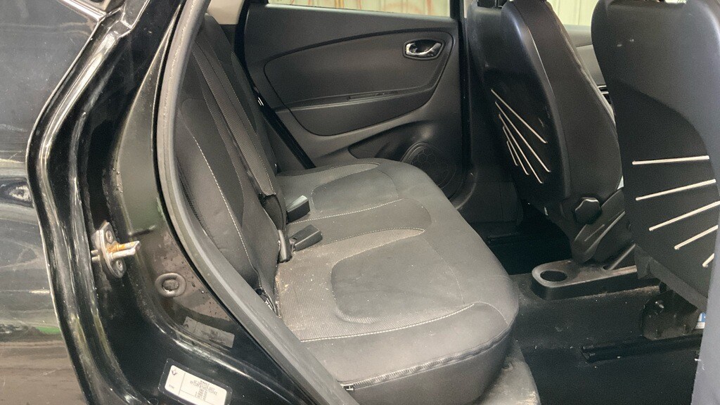 Used Renault Captur 2015 for sale - 77918299: Photo 8