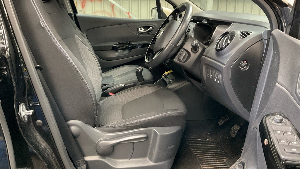 Used Renault Captur 2015 for sale - 77918299: Photo 9