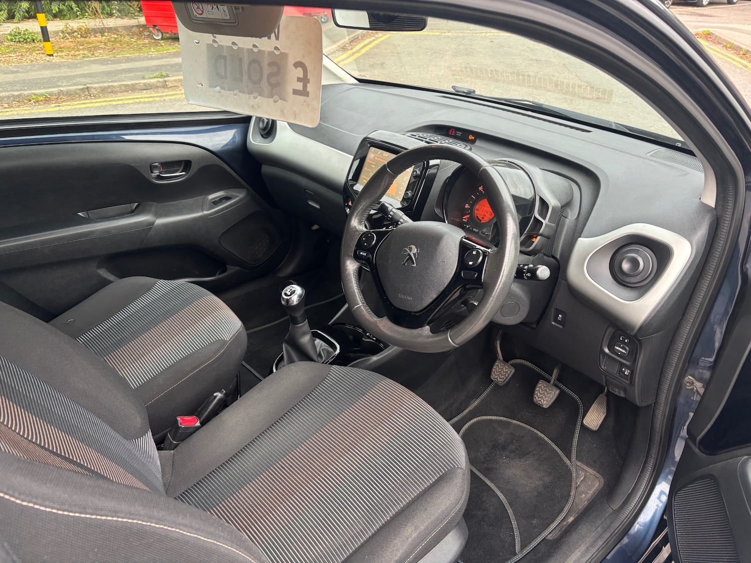 Used Peugeot 108 2015 for sale - 76104870: Photo 11