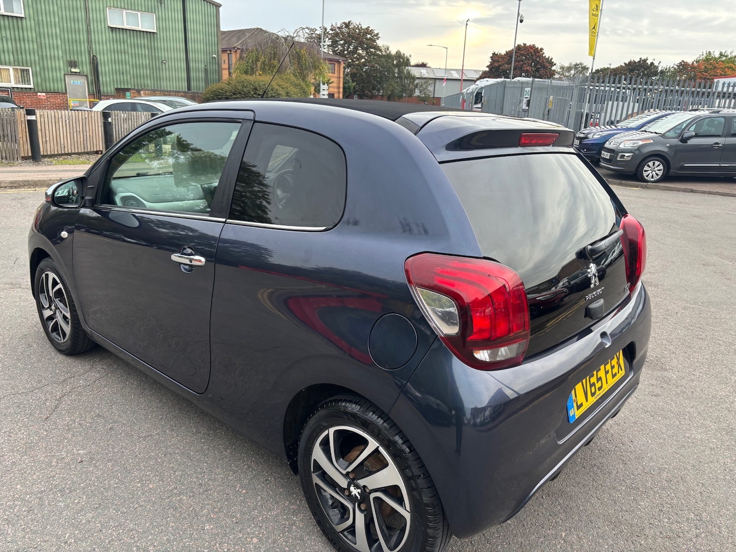 Used Peugeot 108 2015 for sale - 76104870: Photo 6