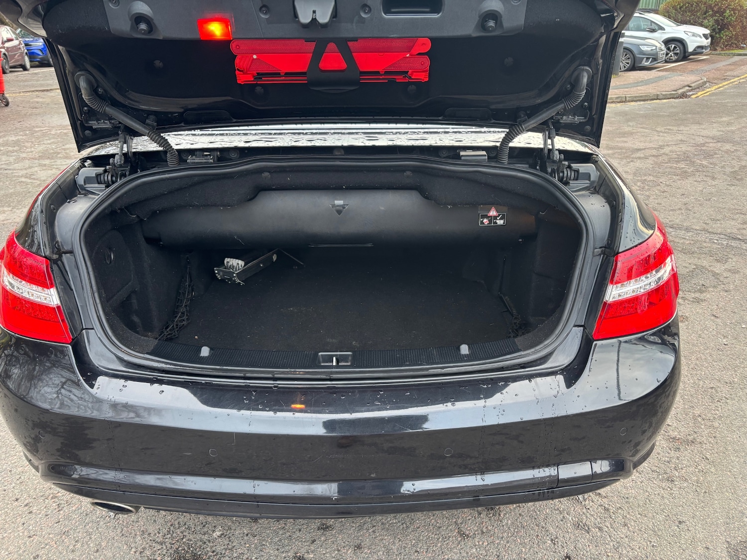 Used Mercedes-Benz E Class 2012 for sale - 77125745: Photo 19