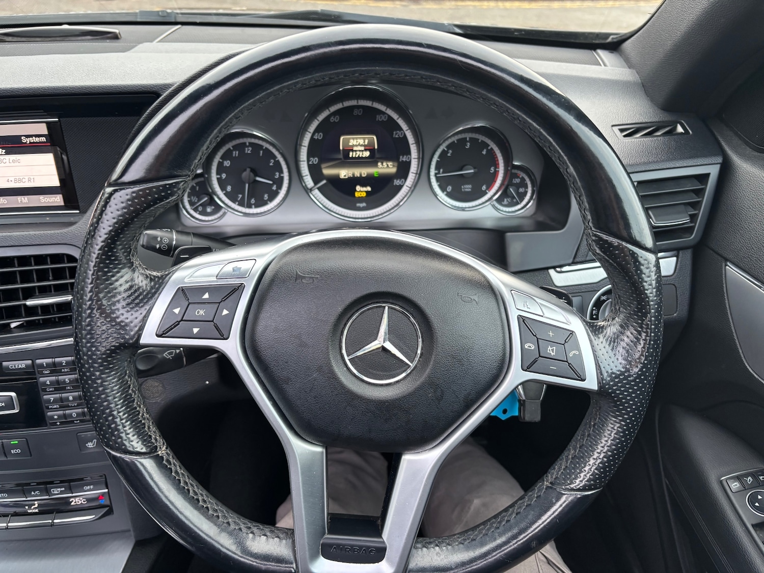 Used Mercedes-Benz E Class 2012 for sale - 77125745: Photo 9