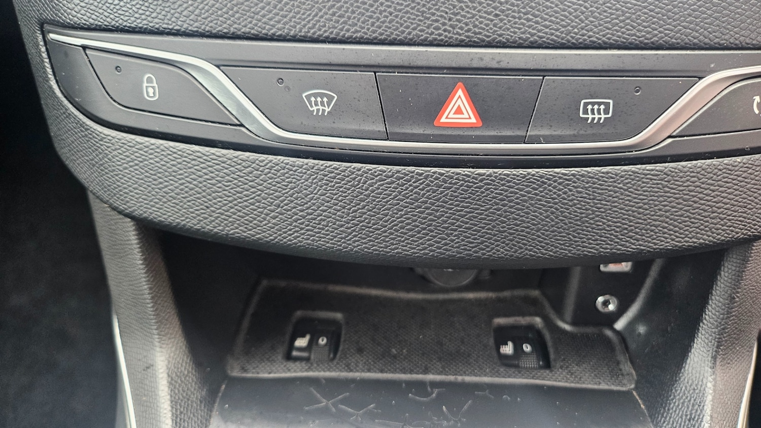 Used Peugeot 308 2015 for sale - 76477408: Photo 12