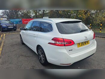 Used Peugeot 308 2015 for sale - 76477408: Photo