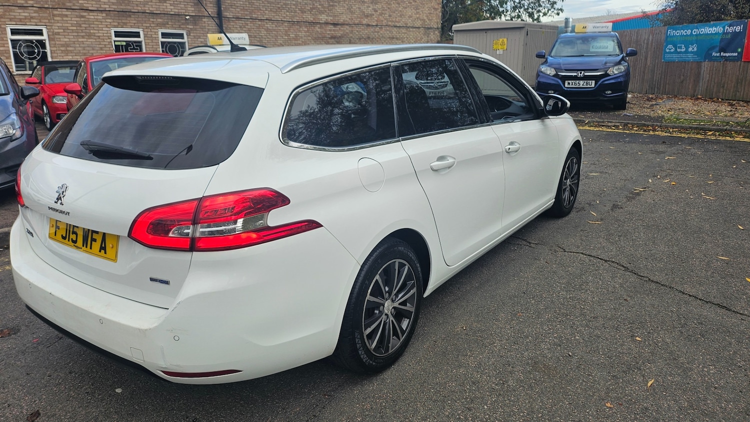 Used Peugeot 308 2015 for sale - 76477408: Photo 6