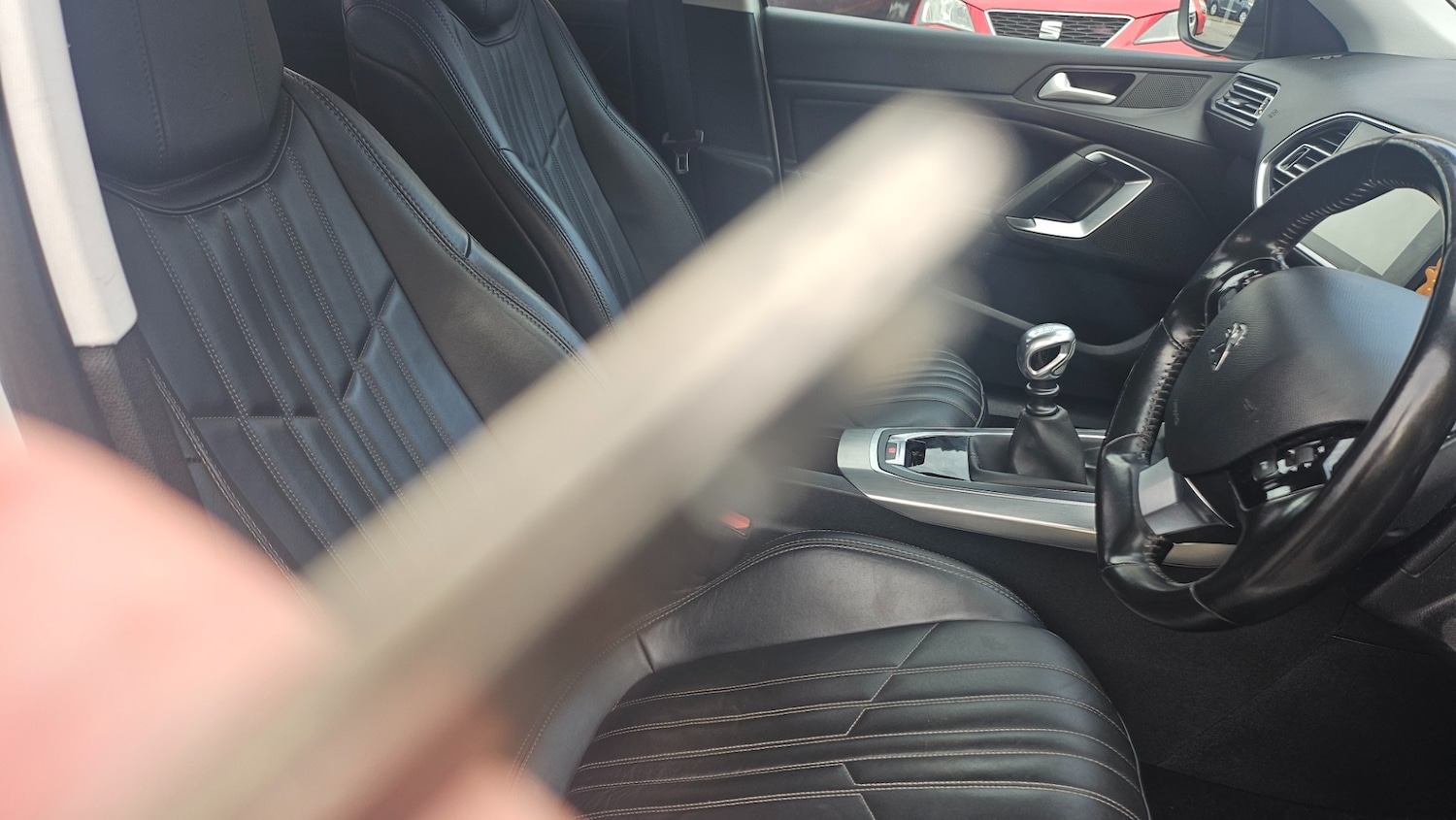 Used Peugeot 308 2015 for sale - 76477408: Photo 9