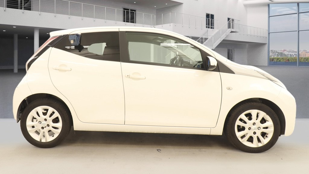 Used Toyota AYGO 2016 for sale - 77984813: Photo 5