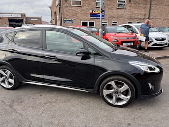 Used Ford Fiesta 2018 for sale - 79524528: Photo