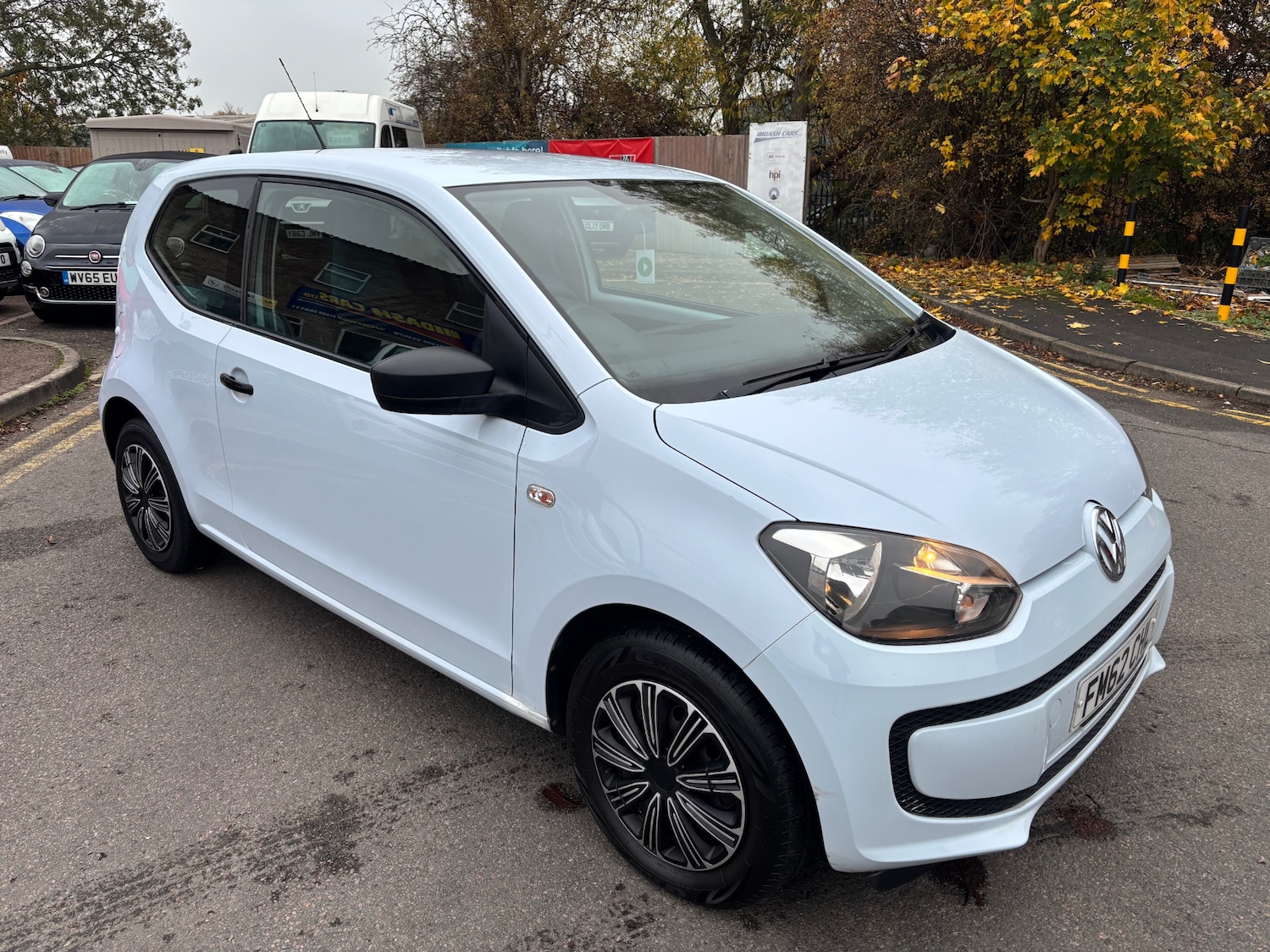 Used Volkswagen up! 2013 for sale - 76402005: Photo 2