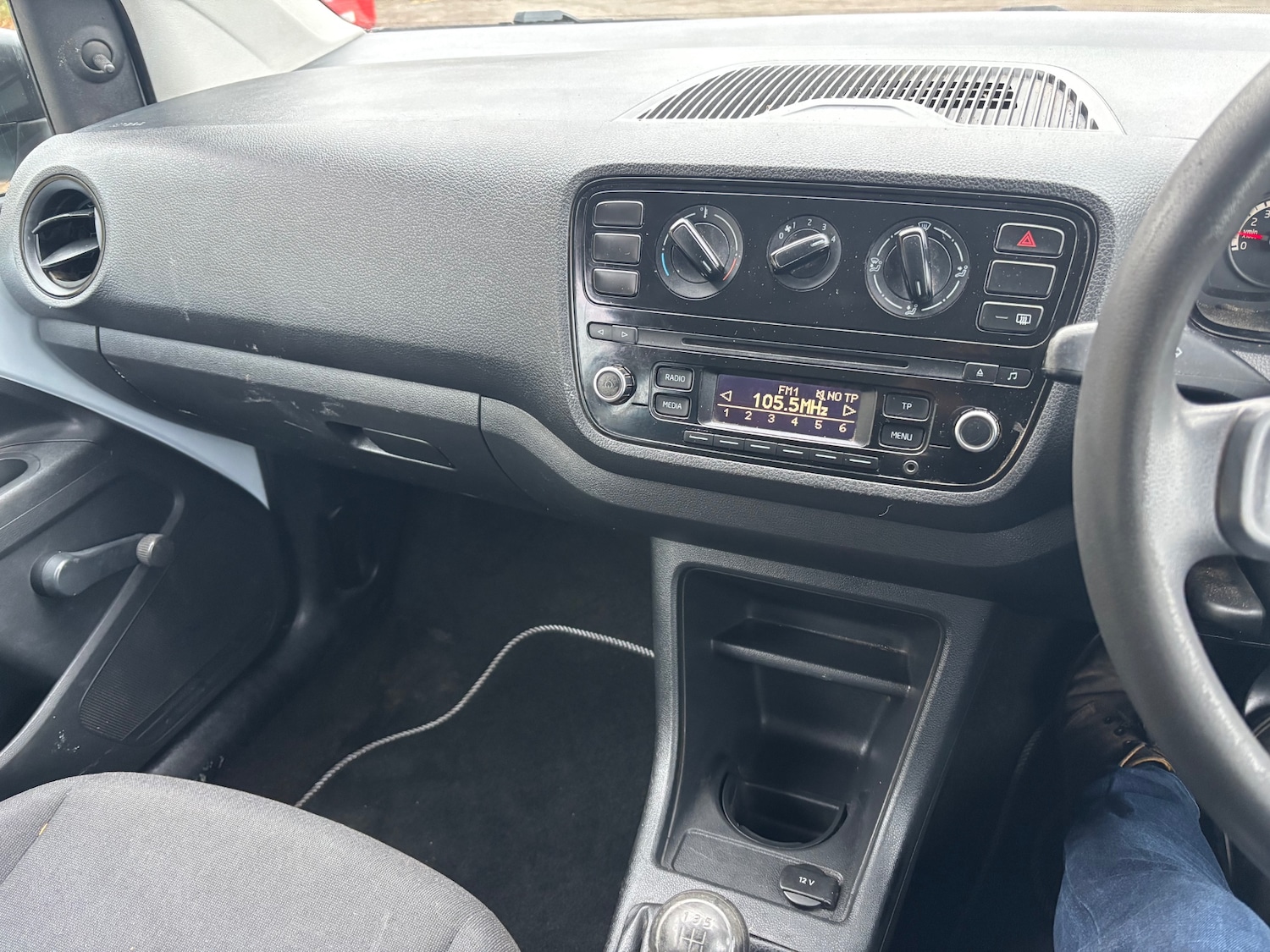 Used Volkswagen up! 2013 for sale - 76402005: Photo 9