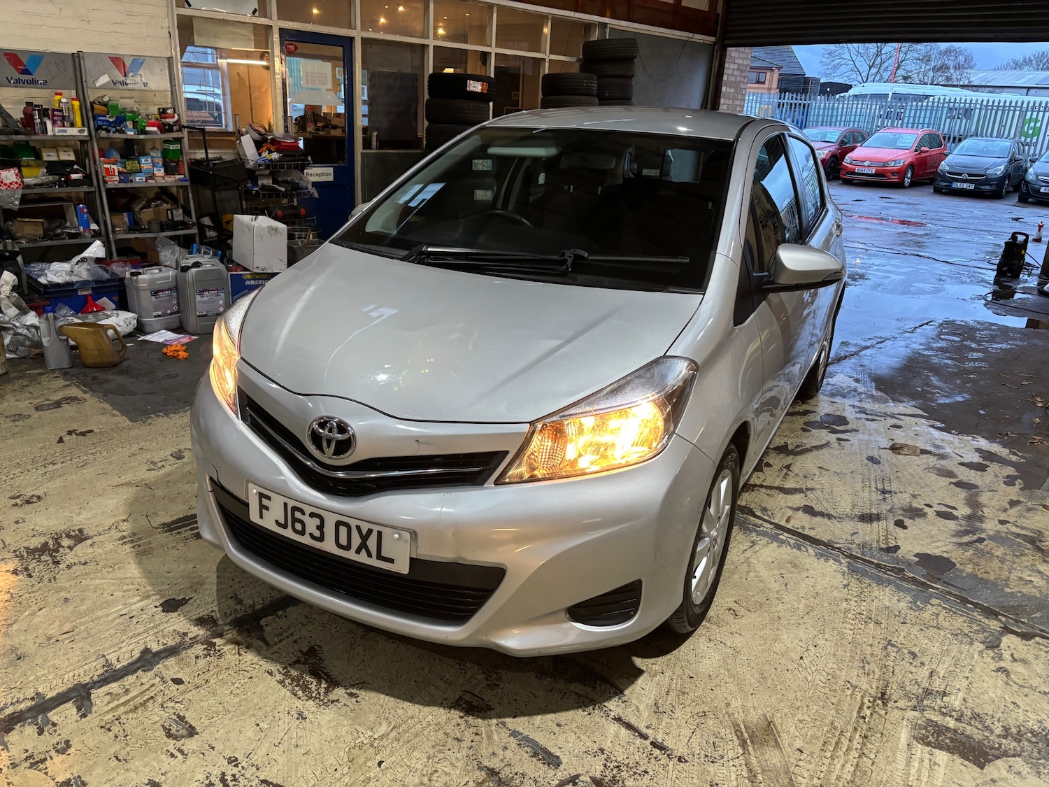 Used Toyota Yaris 2013 for sale - 77766584: Photo 2