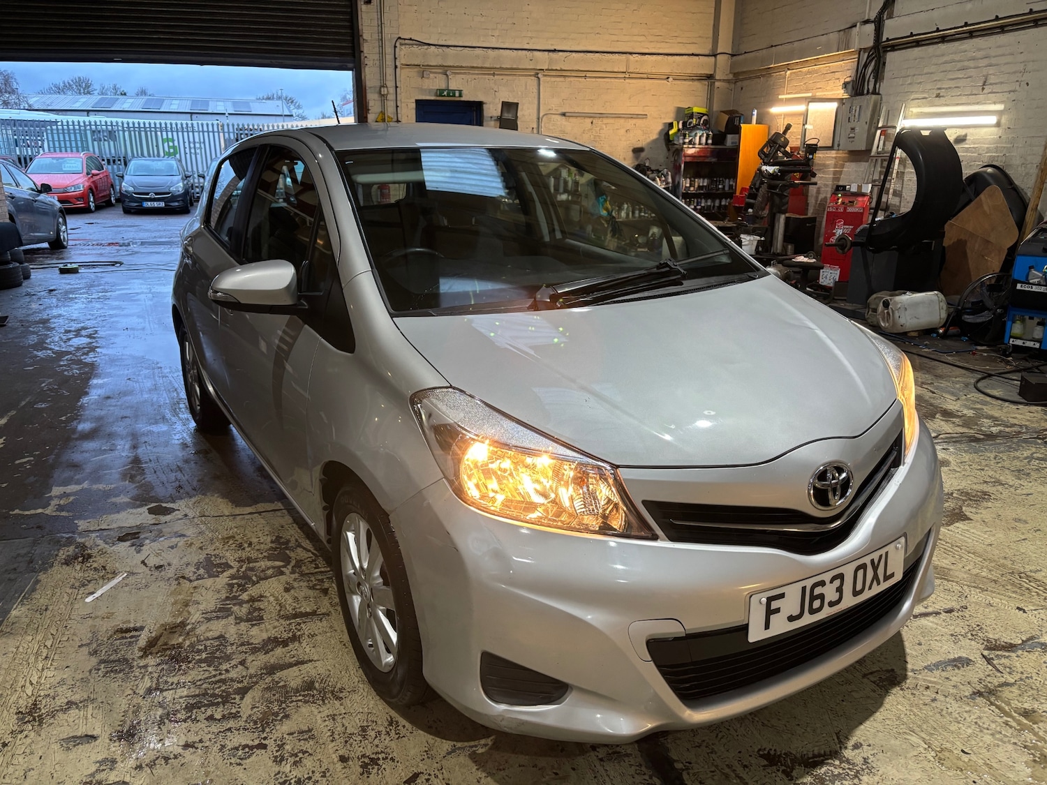 Used Toyota Yaris 2013 for sale - 77766584: Photo 3