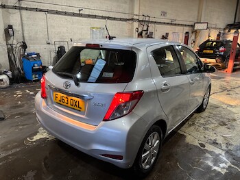 Used Toyota Yaris 2013 for sale - 77766584: Photo