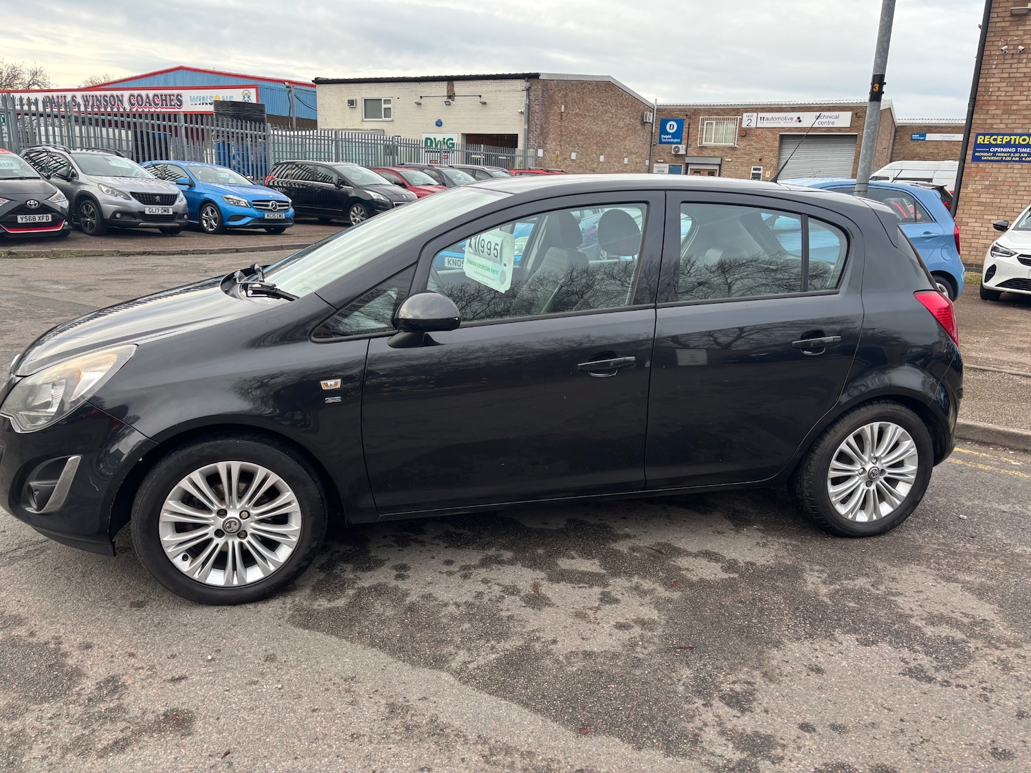 Used Vauxhall Corsa 2014 for sale - 77196927: Photo 2