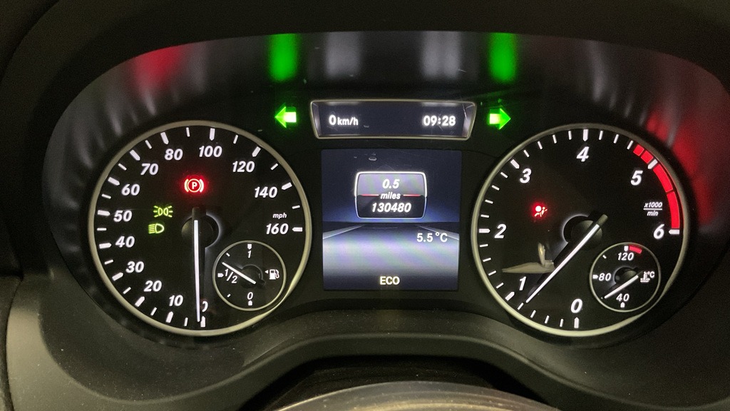 Used Mercedes-Benz A-Class 2014 for sale - 77148837: Photo 10