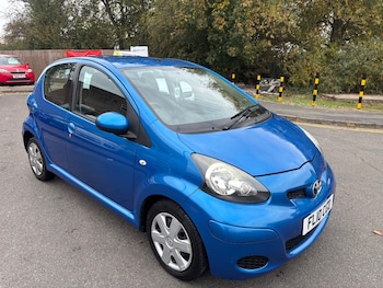 Used Toyota AYGO 2010 for sale - 76312503: Photo