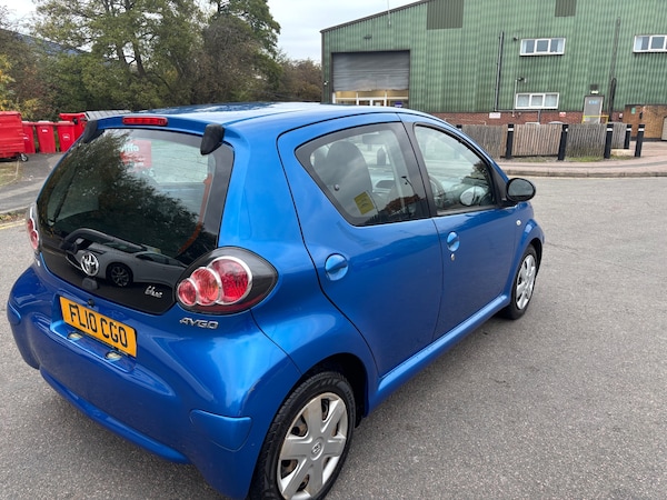 Used Toyota AYGO 2010 for sale - 76312503: Photo 5