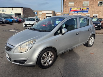 Vauxhall - Corsa