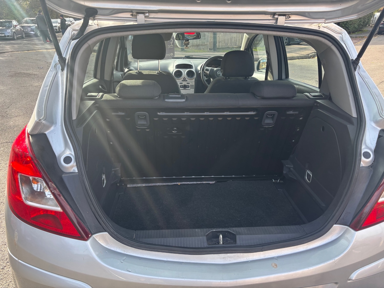 Used Vauxhall Corsa 2009 for sale - 76412285: Photo 7