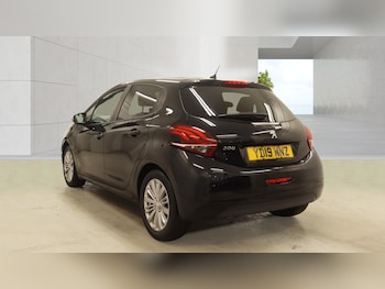 Used Peugeot 208 2019 for sale - 78667392: Photo
