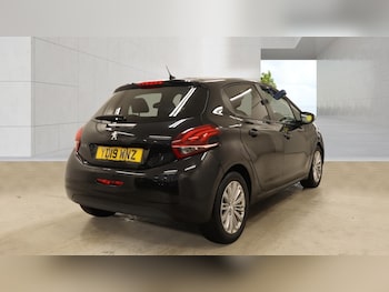 Used Peugeot 208 2019 for sale - 78667392: Photo