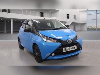 2016 (16) - 1.0 VVT-i X-Cite 2 5dr