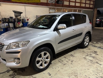 Used Toyota RAV4 2010 for sale - 76767418: Photo