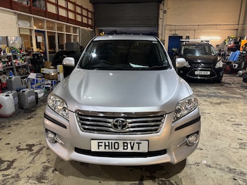 Used Toyota RAV4 2010 for sale - 76767418: Photo