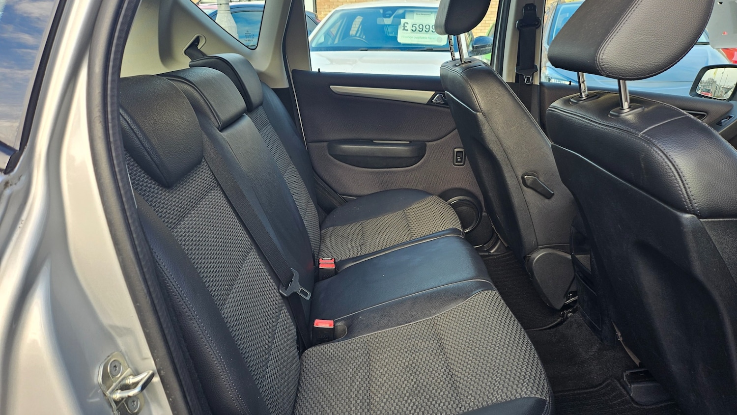 Used Mercedes-Benz A-Class 2012 for sale - 76532541: Photo 8