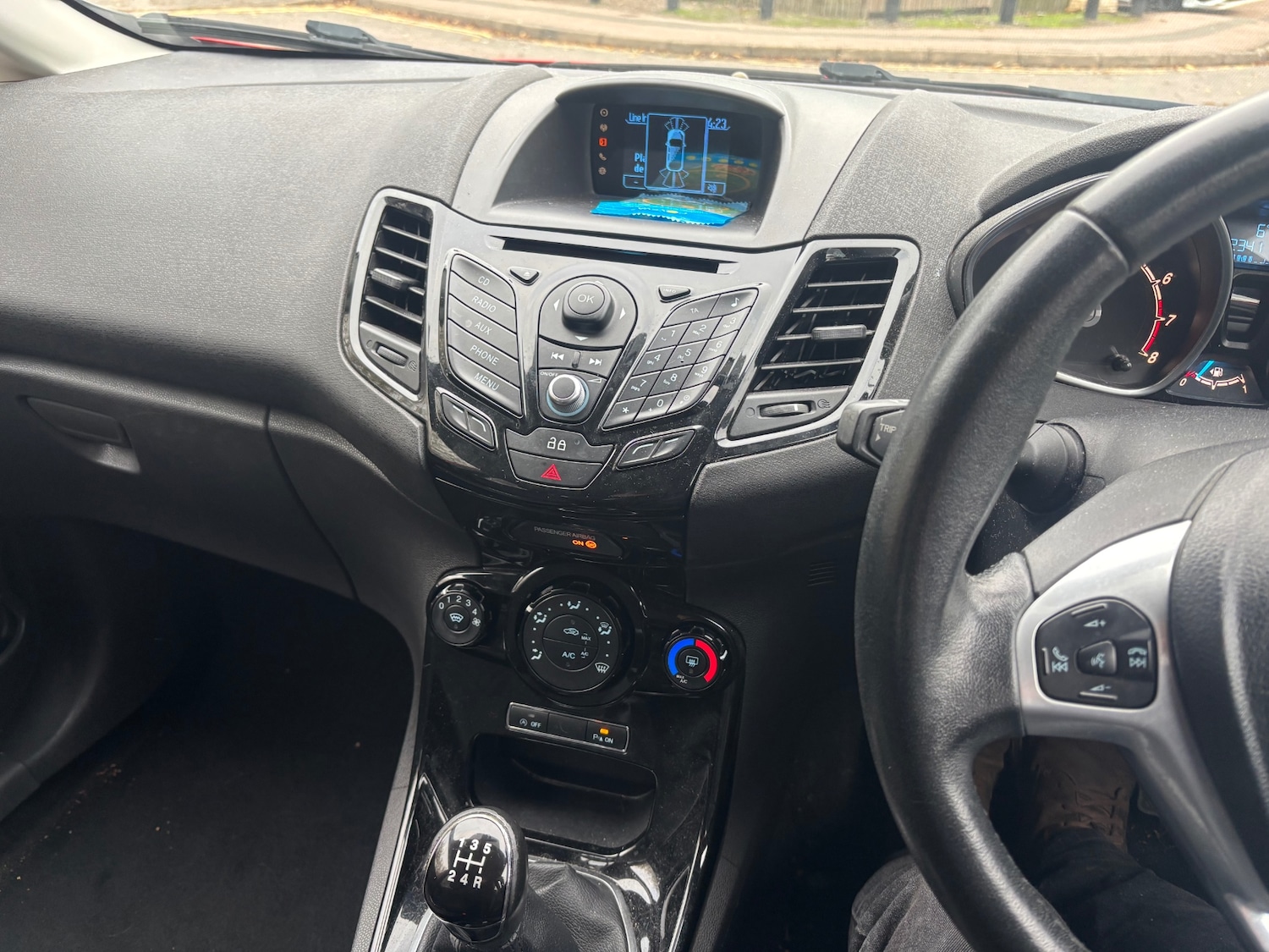 Used Ford Fiesta 2013 for sale - 76598376: Photo 11