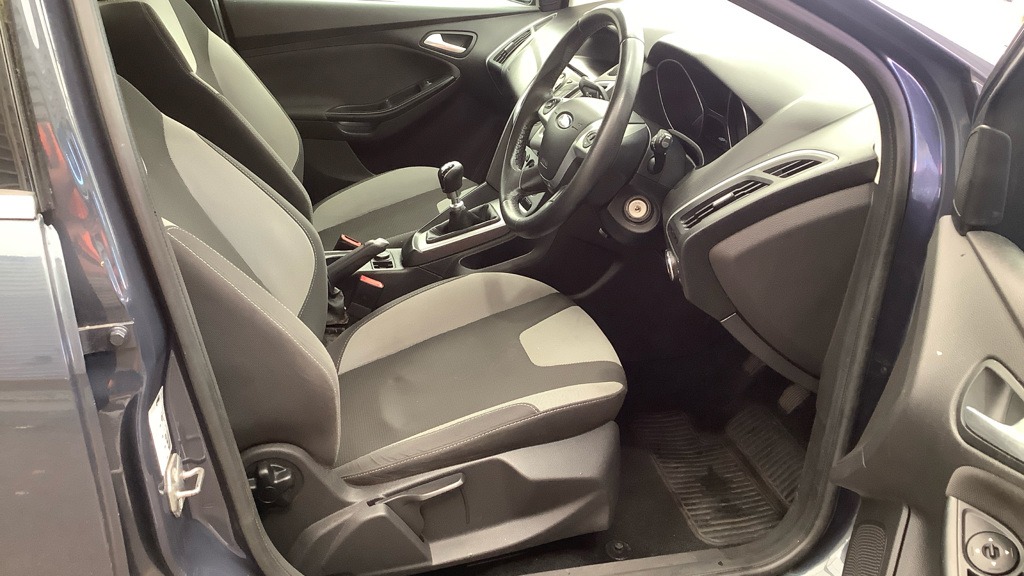 Used Ford Focus 2014 for sale - 76402009: Photo 9