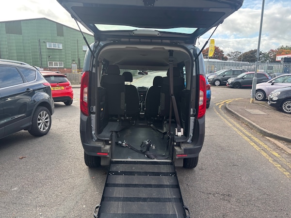 Used Fiat Doblo 2017 for sale - 76171680: Photo 5